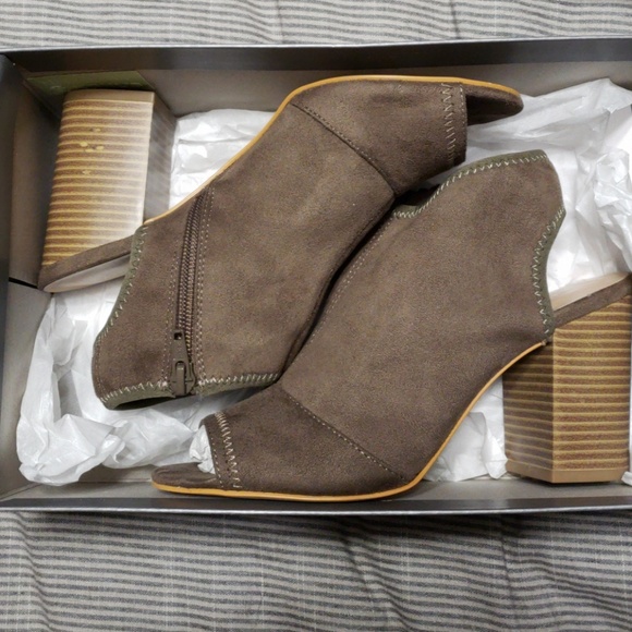 APT 9 BOOTIES - Picture 1 of 5